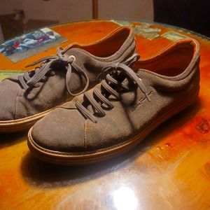 Shoes 10is the size Salvatore faragamo